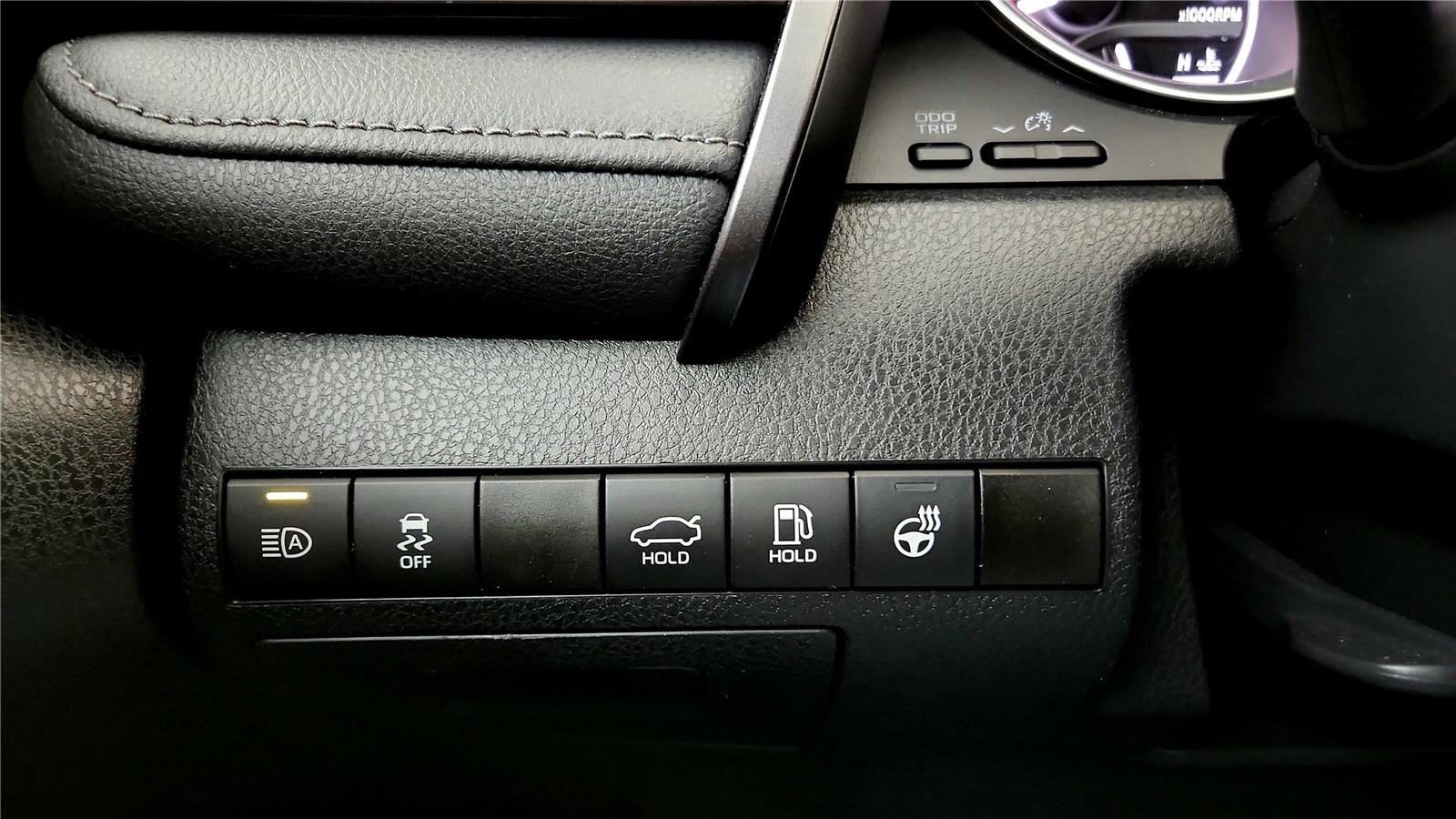 Certified 2023 Toyota Camry LE image 40