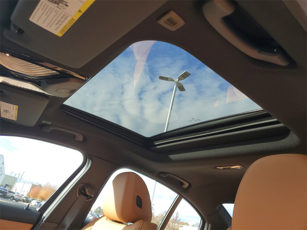 New 2025 BMW 330i xDrive Sedan w/ M Sport Package image 8