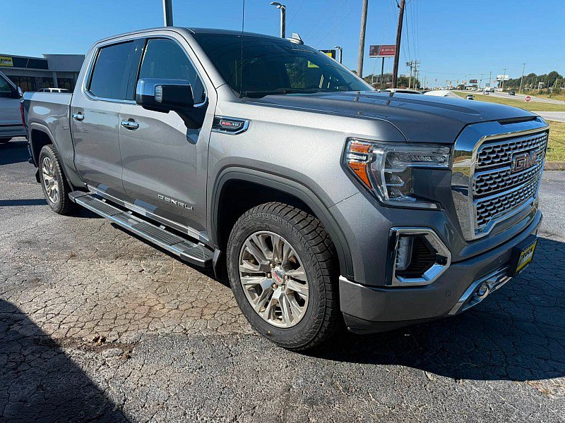 Used 2022 GMC Sierra 1500 Denali w/ Driver Alert Package II AWD/4WD image 12