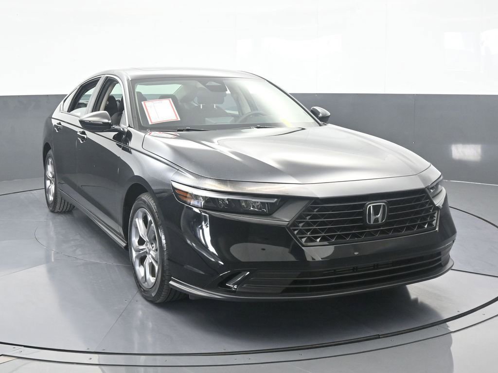 Used 2024 Honda Accord EX image 9