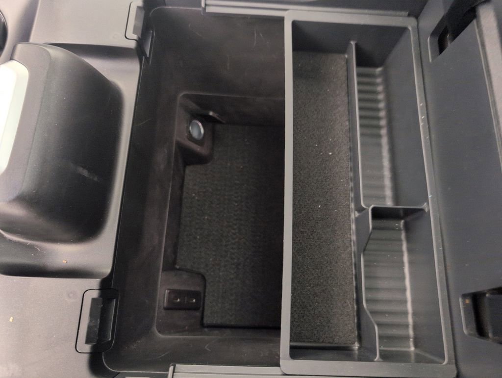 Used 2025 Ford Expedition Platinum AWD/4WD image 41