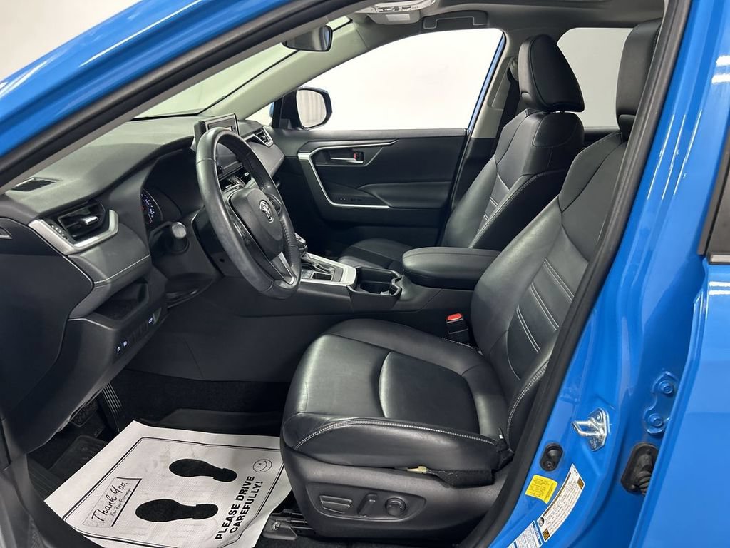 Used 2019 Toyota RAV4 XLE Premium w/ All Weather Liner Package AWD/4WD image 9