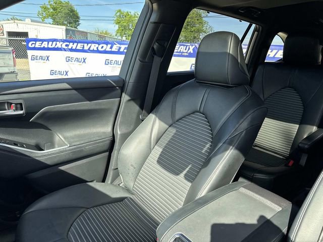 Used 2023 Toyota Highlander XSE FWD image 39