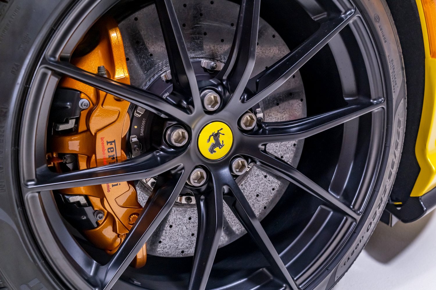 Used 2022 Ferrari 812 GTS RWD image 43