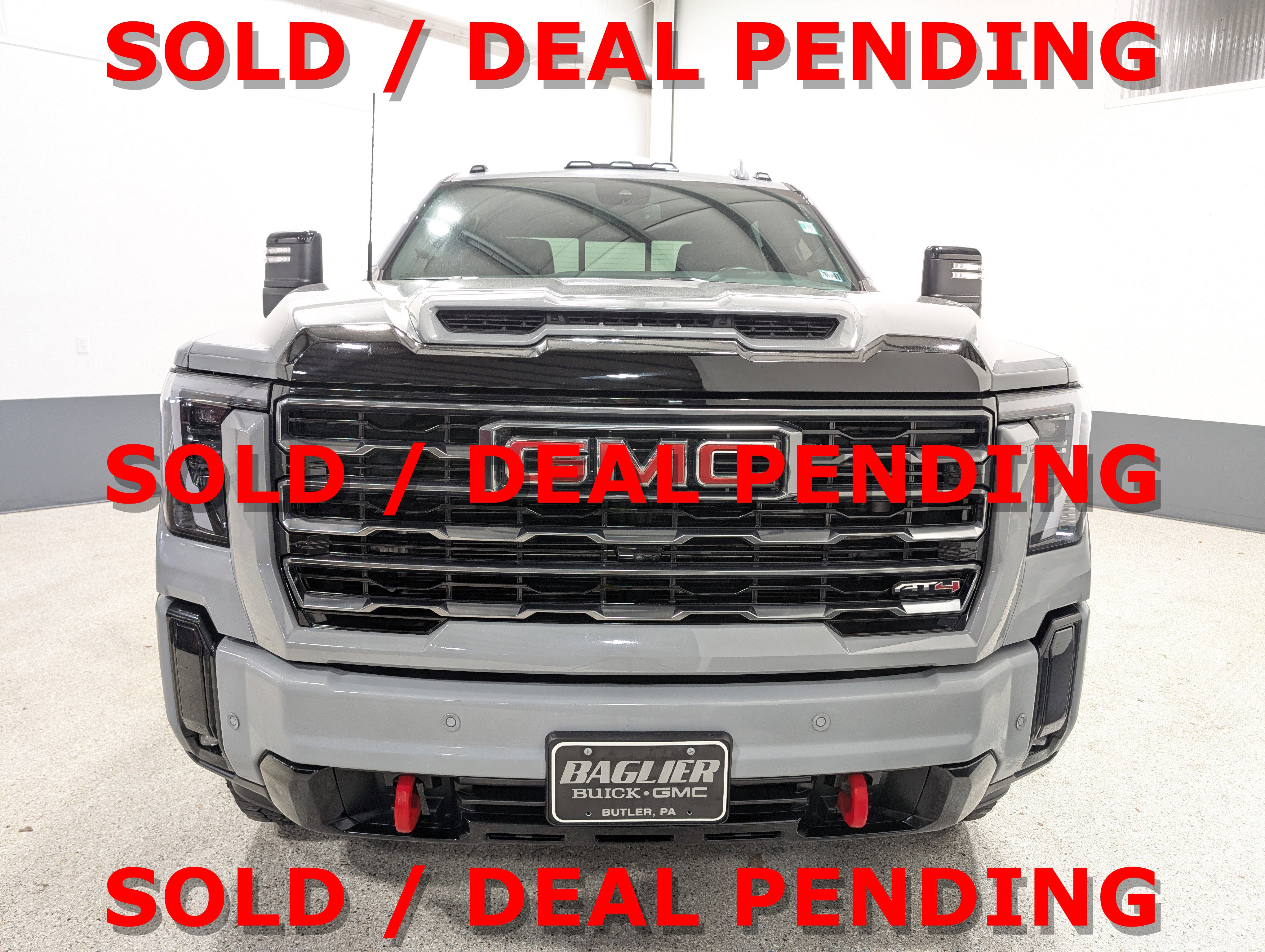 Used 2025 GMC Sierra 3500 AT4 image 8