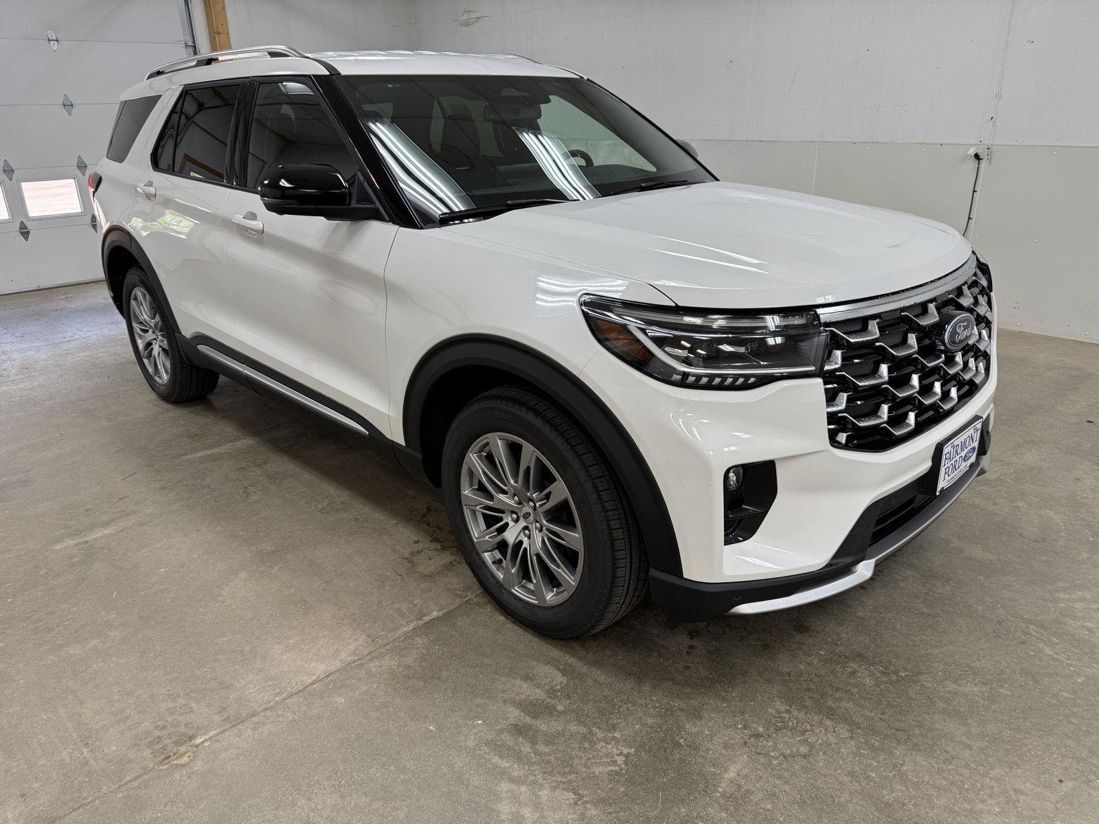 New 2026 Ford Explorer Platinum AWD/4WD image 2