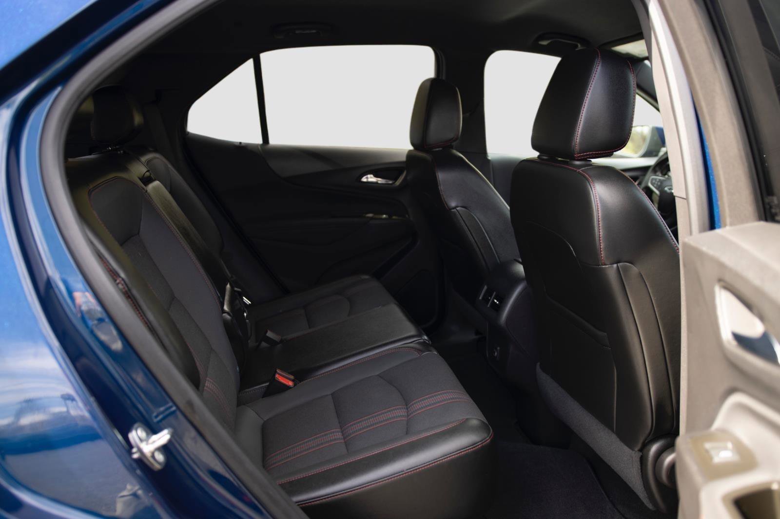 Used 2023 Chevrolet Equinox RS AWD/4WD image 15