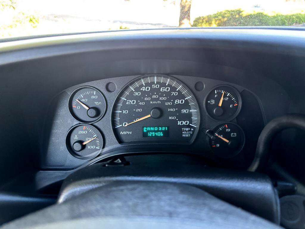 Used 2005 Chevrolet Express 1500 image 19