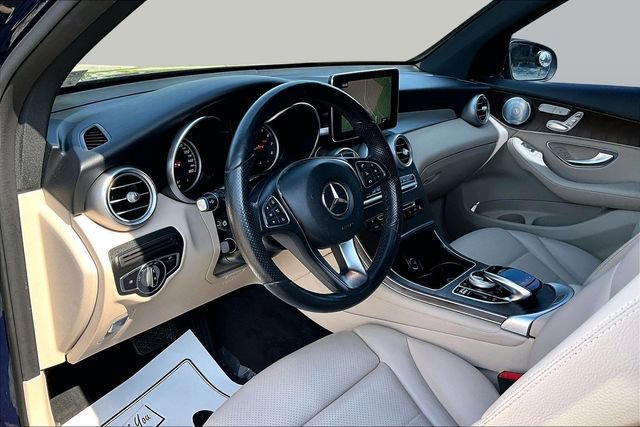 Used 2018 Mercedes-Benz GLC 300 4MATIC image 20