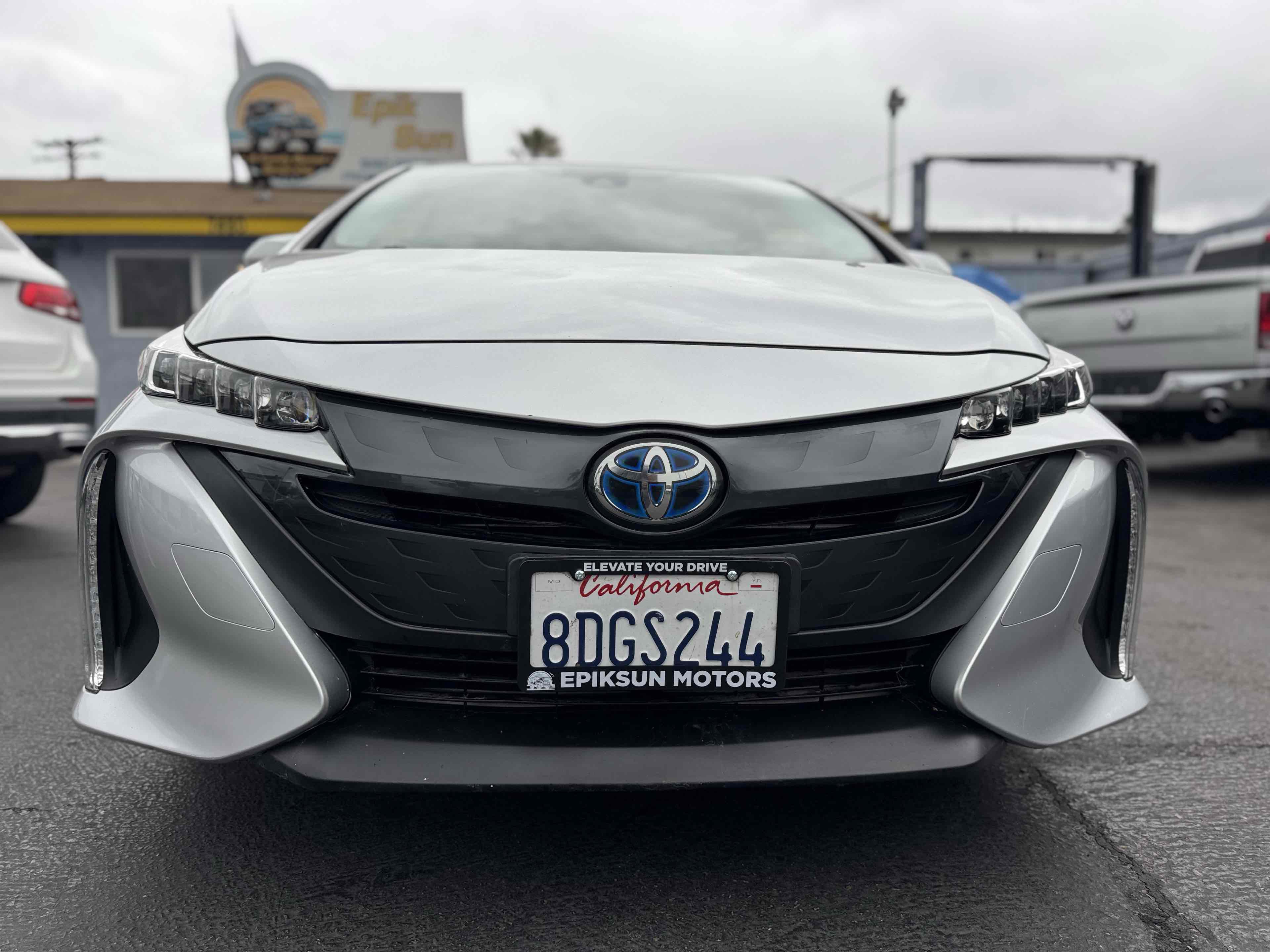 Used 2017 Toyota Prius Prime Premium w/ Carpet Mat Package image 2