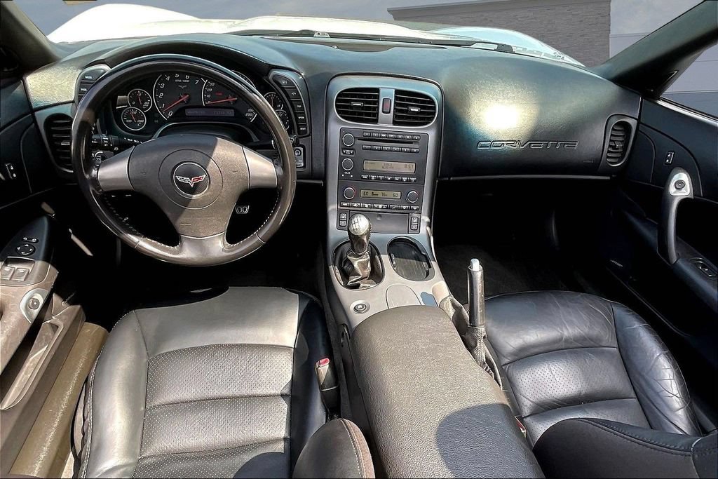 Used 2006 Chevrolet Corvette Convertible w/ Preferred Equipment Group RWD image 7