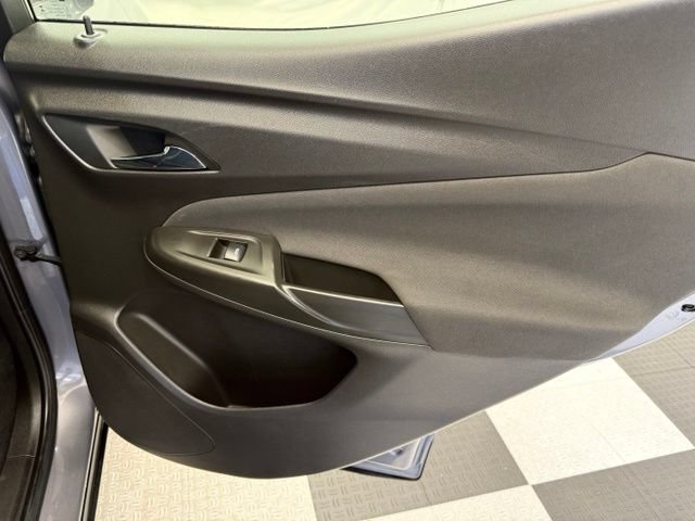 Used 2023 Chevrolet Bolt EUV LT FWD image 24
