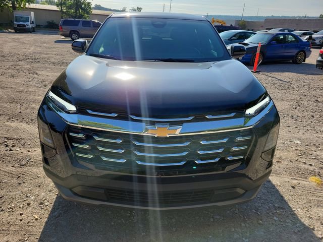 Used 2026 Chevrolet Equinox LT w/ Convenience Package II FWD image 2