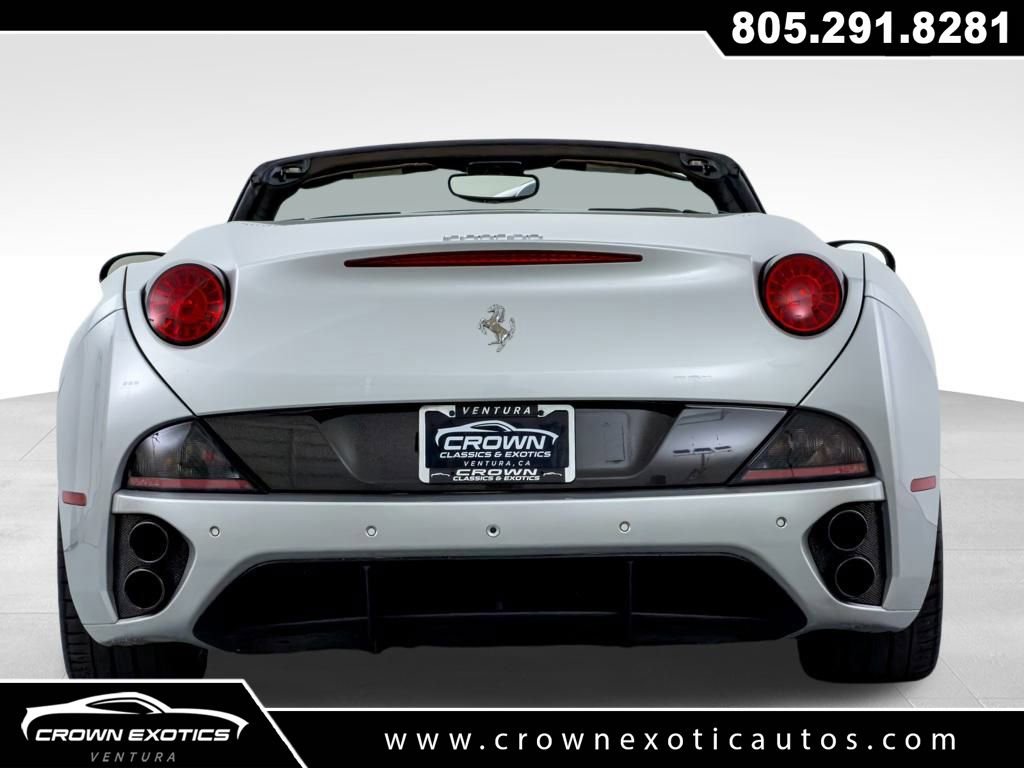 Used 2012 Ferrari California image 14