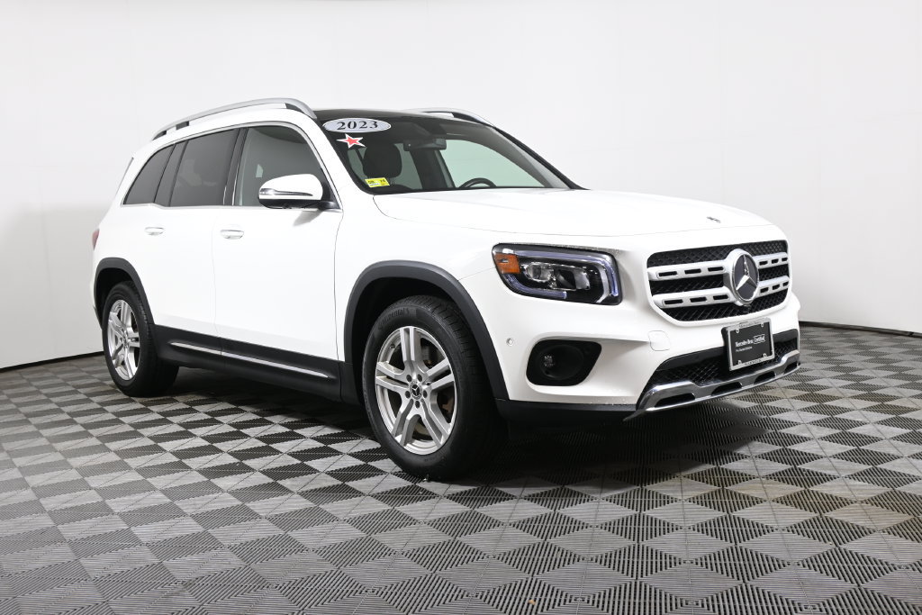 Used 2023 Mercedes-Benz GLB 250 4MATIC image 9