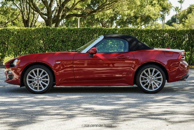 Used 2020 FIAT 124 Spider Lusso RWD image 15