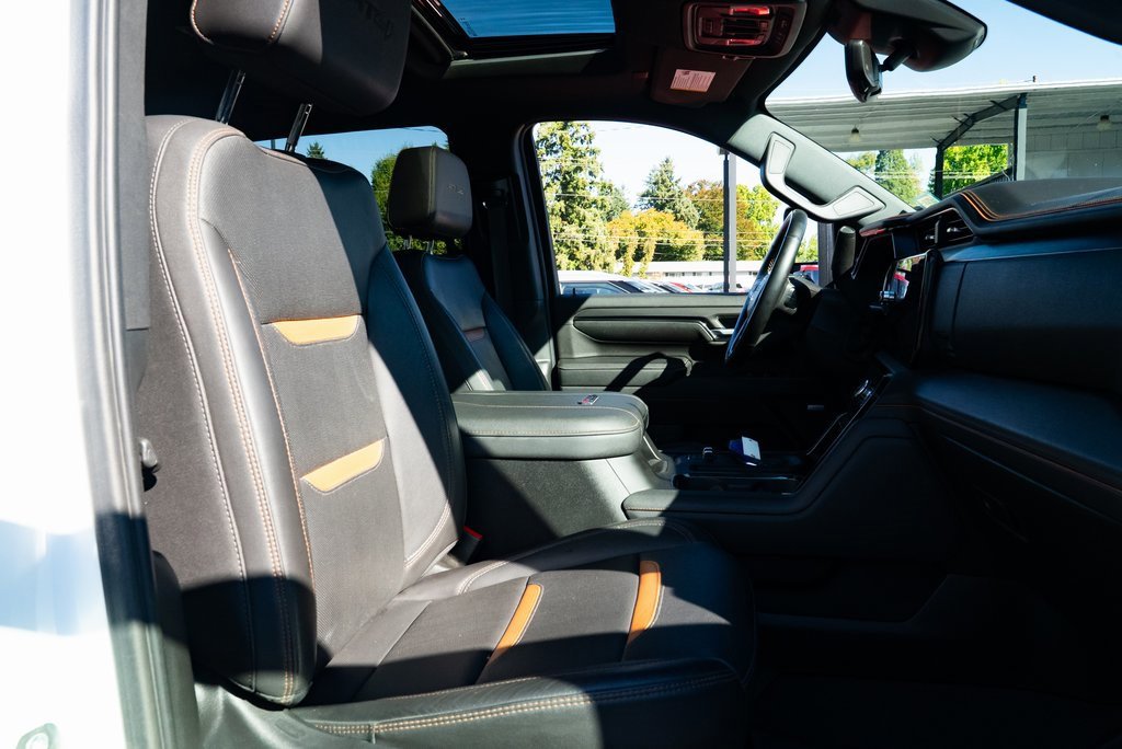 Used 2024 GMC Sierra 2500 AT4 w/ Technology Package image 25