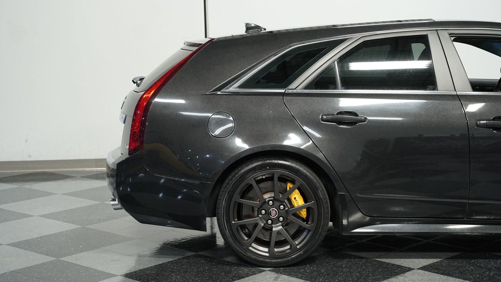 Used 2013 Cadillac CTS V w/ Wood Trim Package image 23