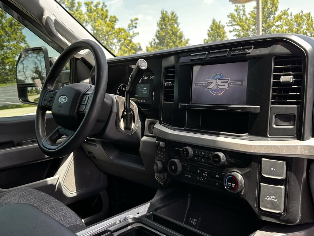Used 2023 Ford F250 XLT w/ FX4 Off-Road Package image 20