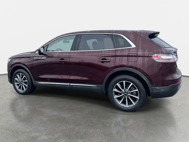 Used 2022 Lincoln Nautilus FWD image 3