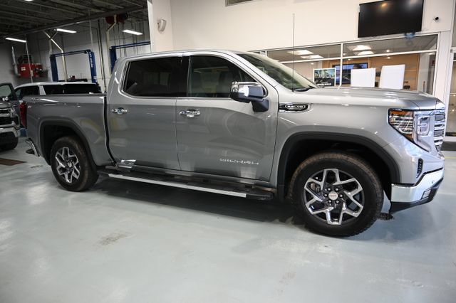 New 2026 GMC Sierra 1500 SLT w/ SLT Premium Plus Package AWD/4WD image 4