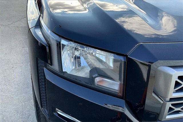 Certified 2023 Nissan Frontier SV w/ SV Convenience Package image 27