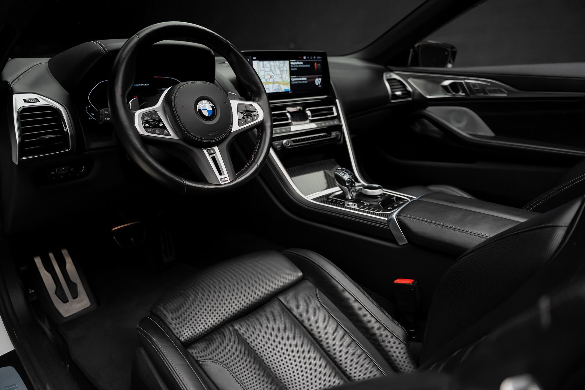 Used 2023 BMW M850i xDrive Convertible AWD/4WD image 2