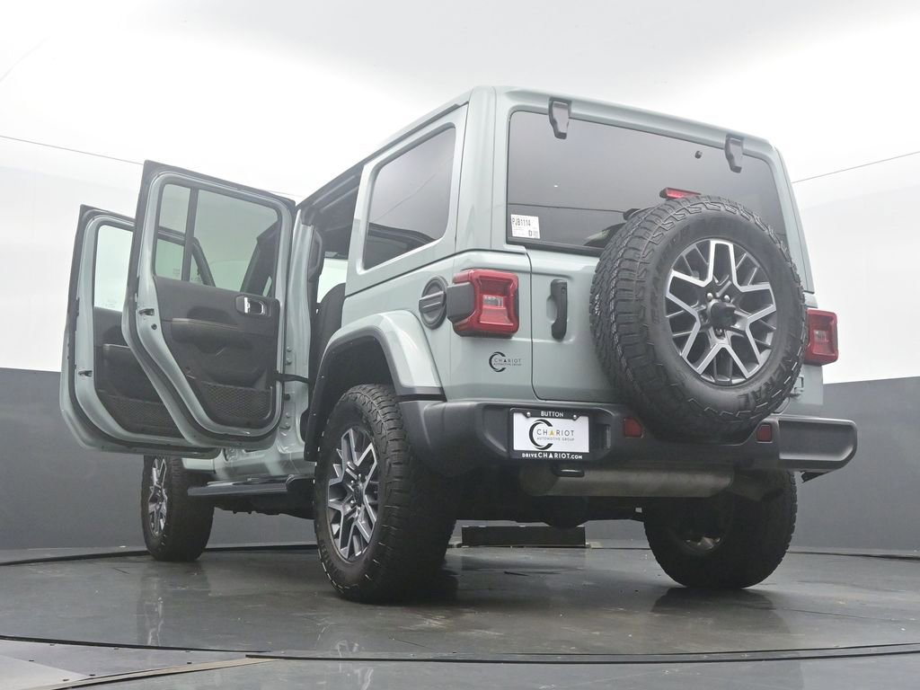 Used 2024 Jeep Wrangler Sahara image 60