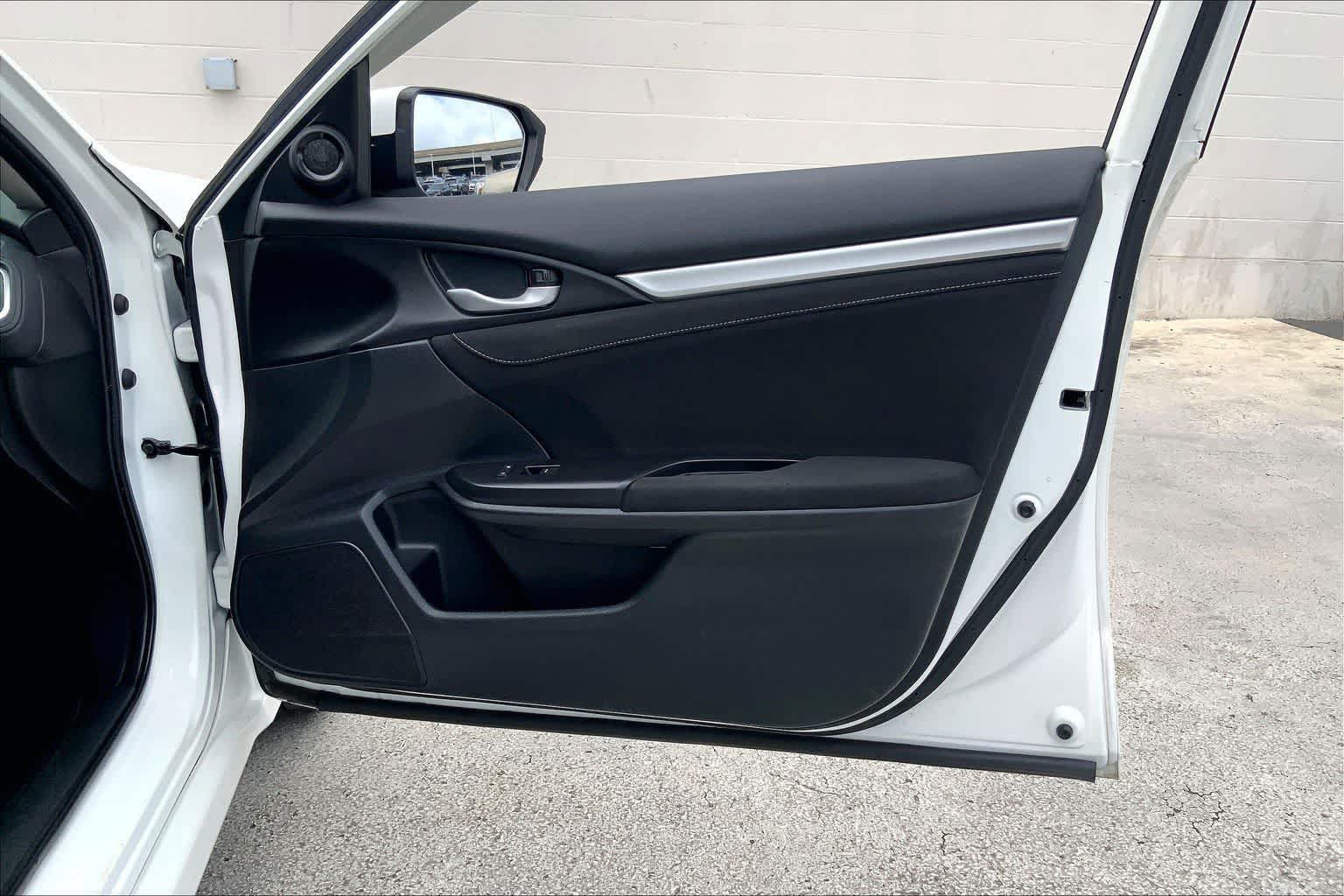 Used 2018 Honda Civic EX-T image 28