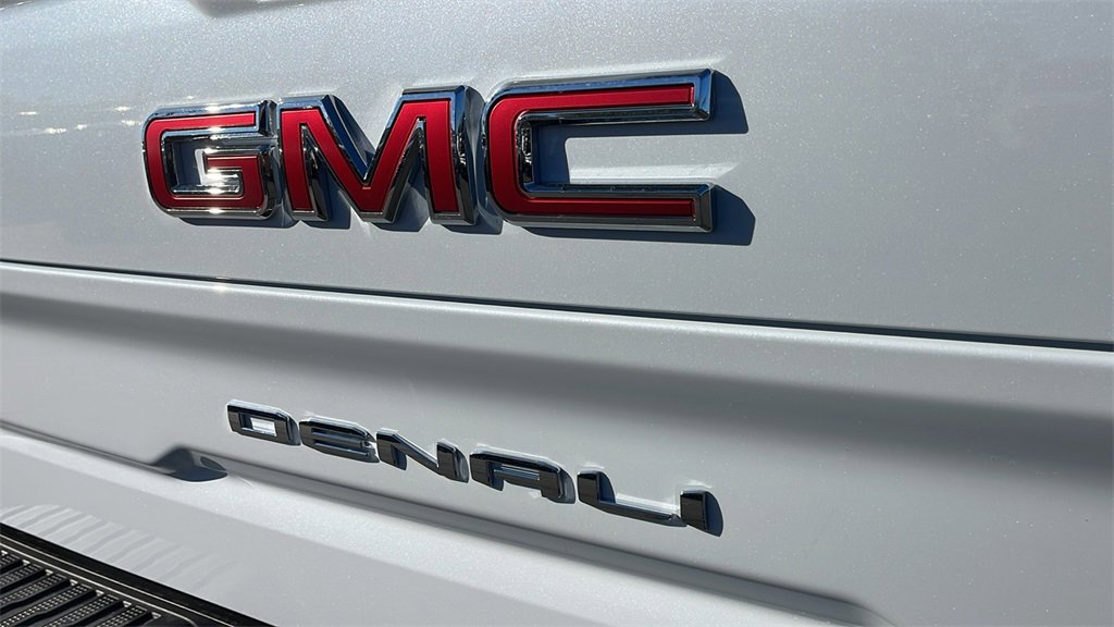 New 2026 GMC Sierra 1500 Denali w/ Denali Reserve Package image 28