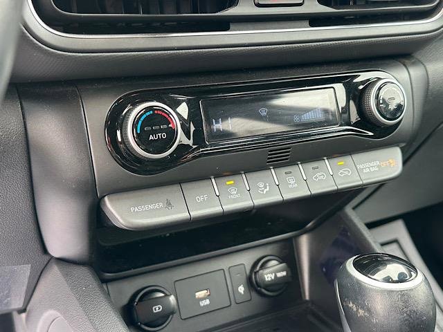 Used 2023 Hyundai Kona SEL image 31