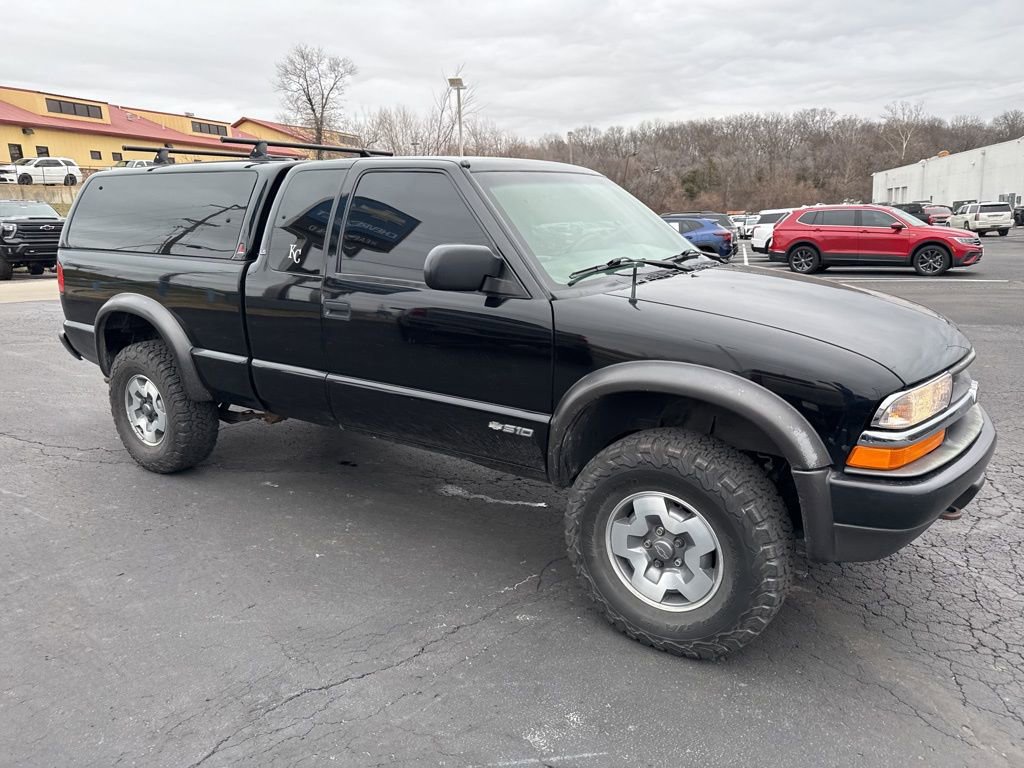 Used 2000 Chevrolet S10 Pickup LS w/ Preferred Equipment Group image 10