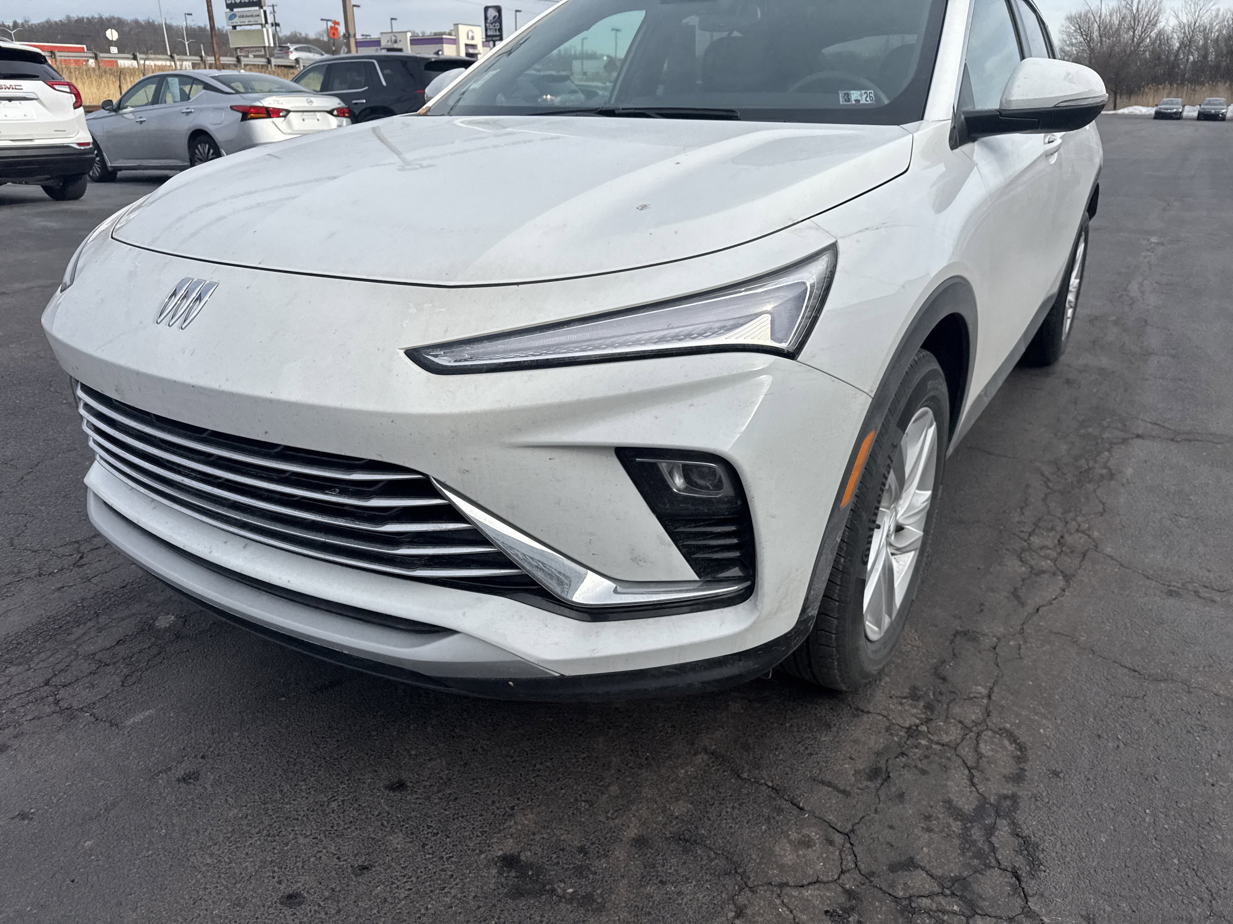 Used 2024 Buick Envista Preferred w/ Advanced Safety Package image 10