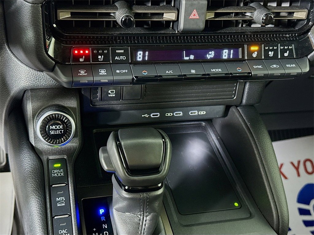 Used 2024 Toyota Land Cruiser image 7