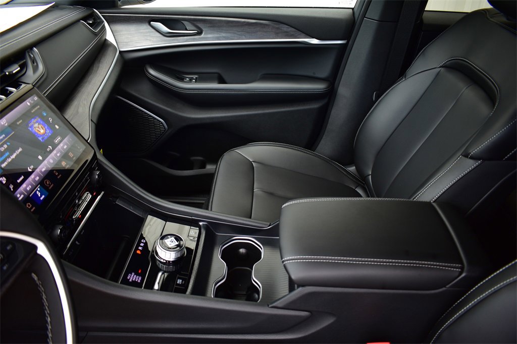 New 2024 Jeep Grand Cherokee Limited 4xe image 48