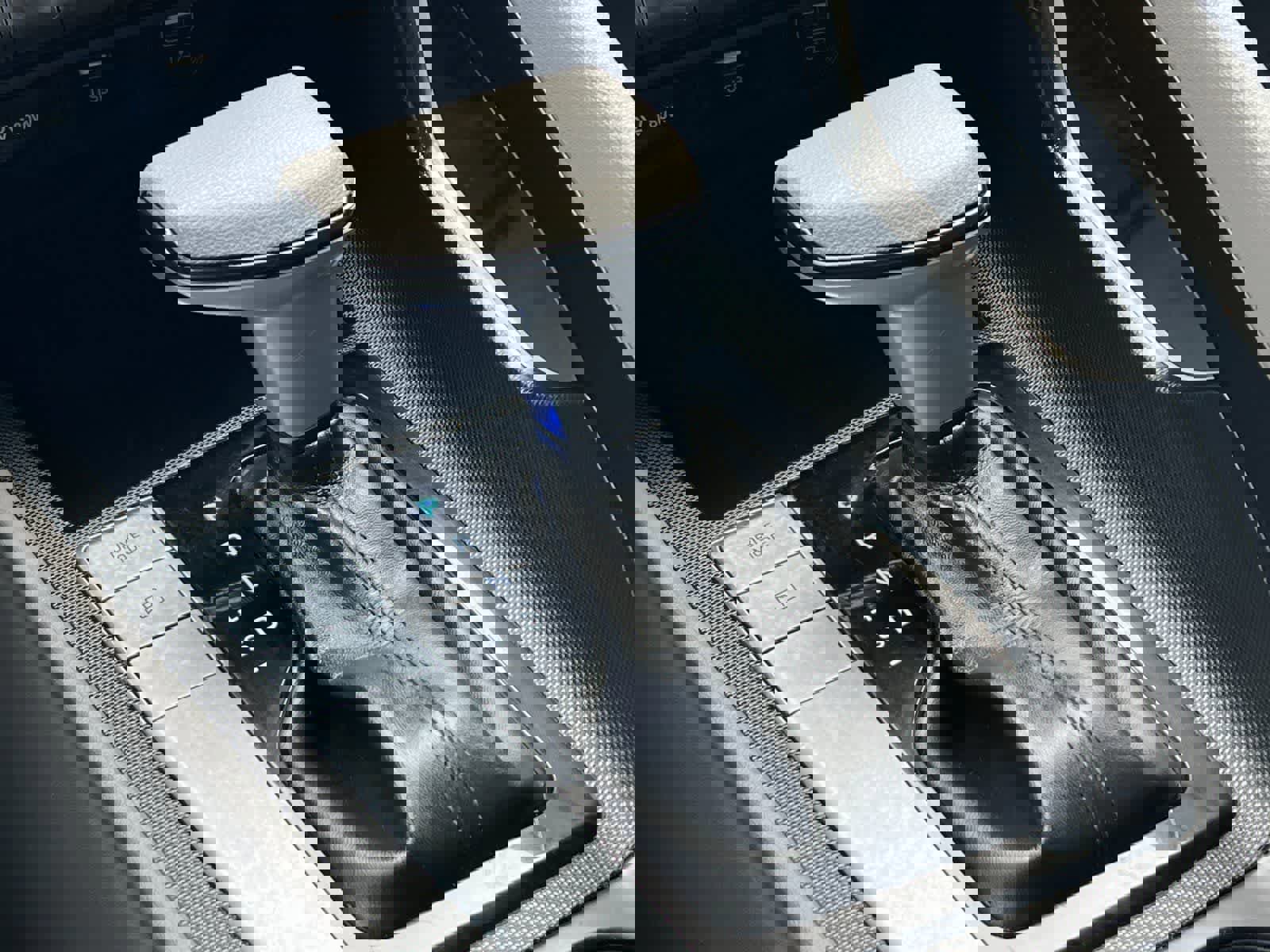 Used 2021 Hyundai Elantra SE image 21