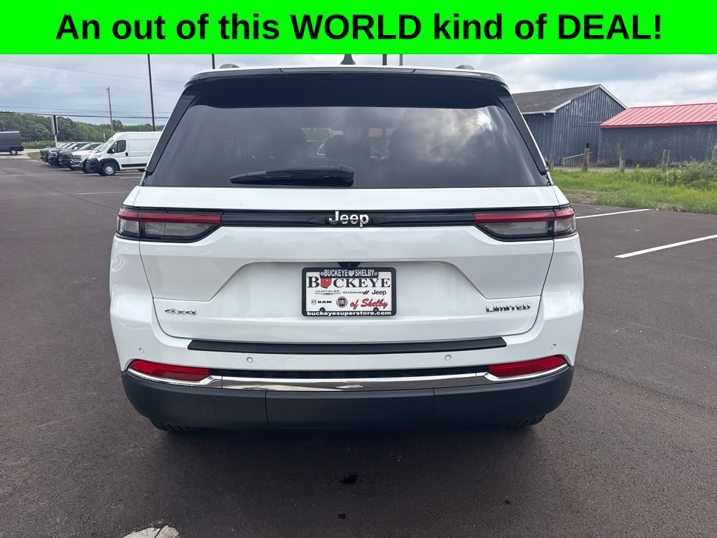Used 2023 Jeep Grand Cherokee Limited AWD/4WD image 4