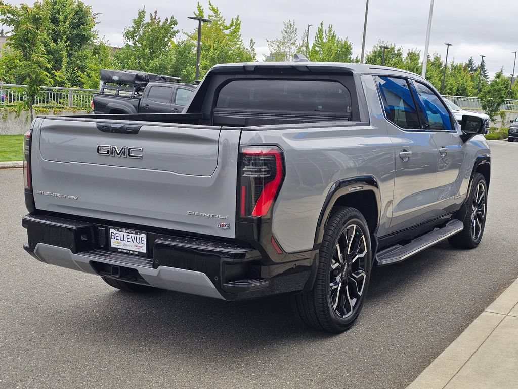 Used 2025 GMC Sierra EV Denali AWD/4WD image 5