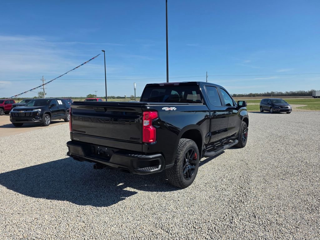 Used 2022 Chevrolet Silverado 1500 RST w/ Redline Edition AWD/4WD image 3