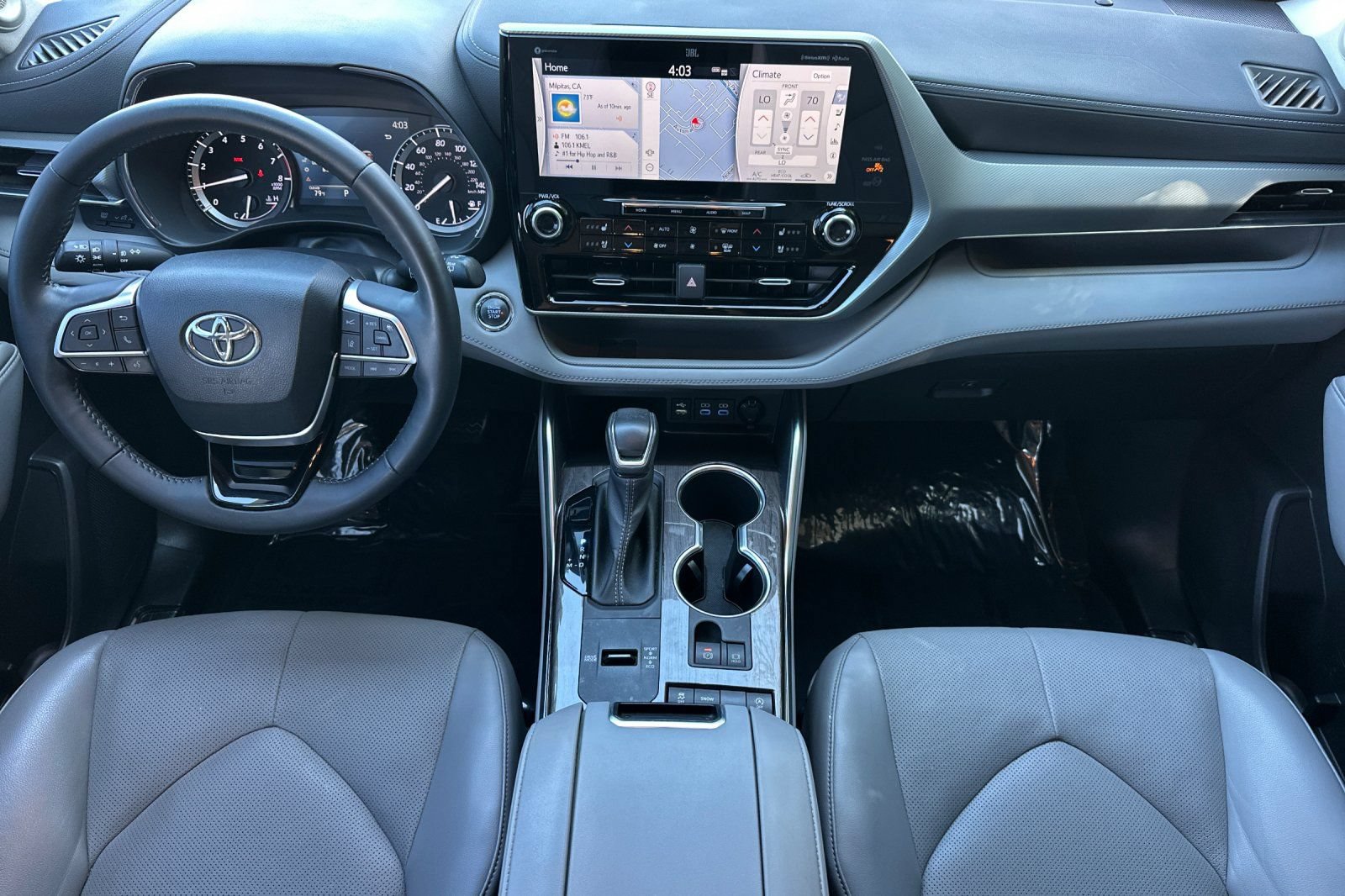 Used 2022 Toyota Highlander Platinum FWD image 13