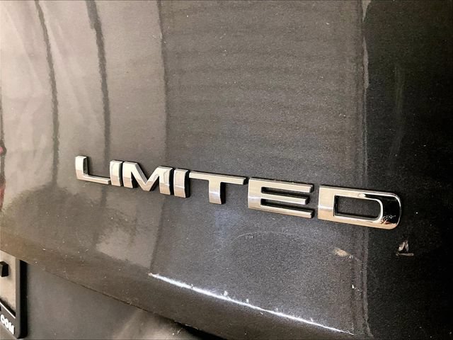 Used 2015 Jeep Cherokee Limited AWD/4WD image 13