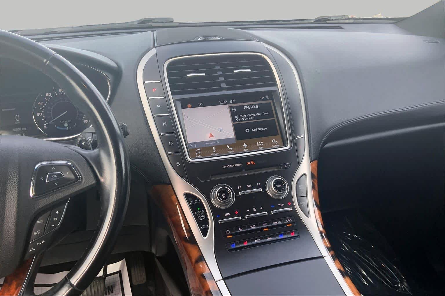 Used 2018 Lincoln MKX Reserve AWD/4WD image 7
