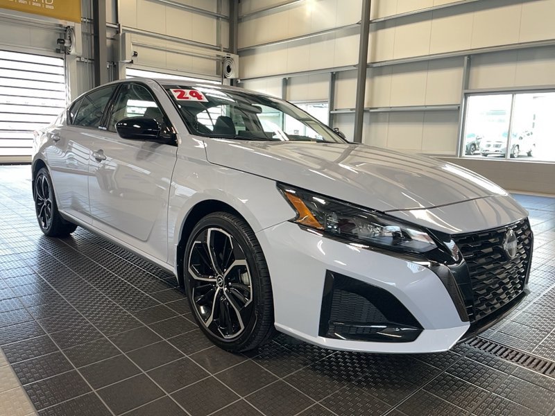 Used 2024 Nissan Altima 2.5 SR w/ SR Premium Package