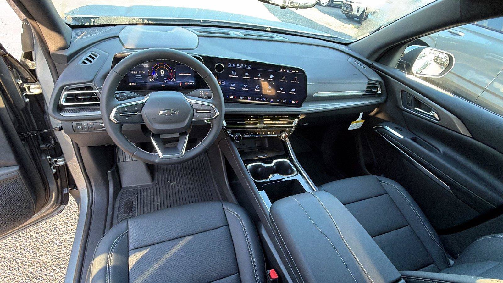 New 2027 Chevrolet Traverse LT w/ Midnight/Sport Edition FWD image 20