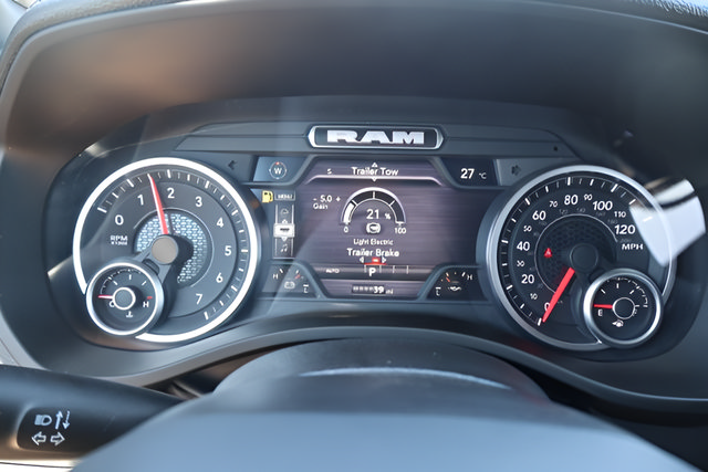 New 2026 RAM 1500 Laramie AWD/4WD image 19
