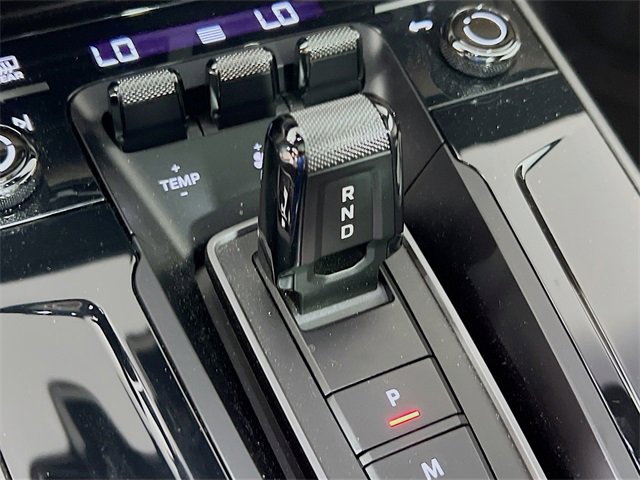 Used 2025 Porsche 911 Carrera image 19