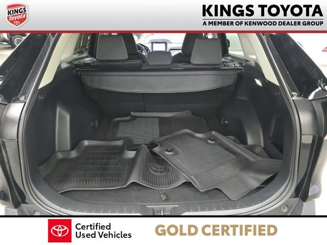 Used 2025 Toyota RAV4 XLE AWD/4WD image 10