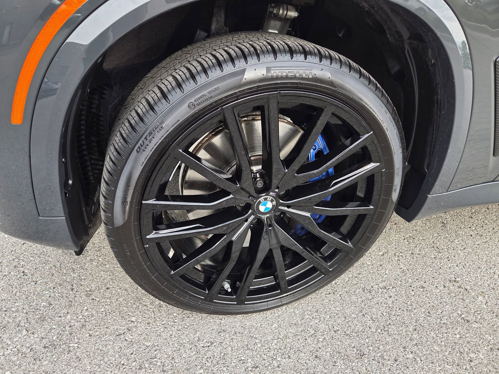 Used 2022 BMW X5 M50i w/ Executive Package AWD/4WD image 17