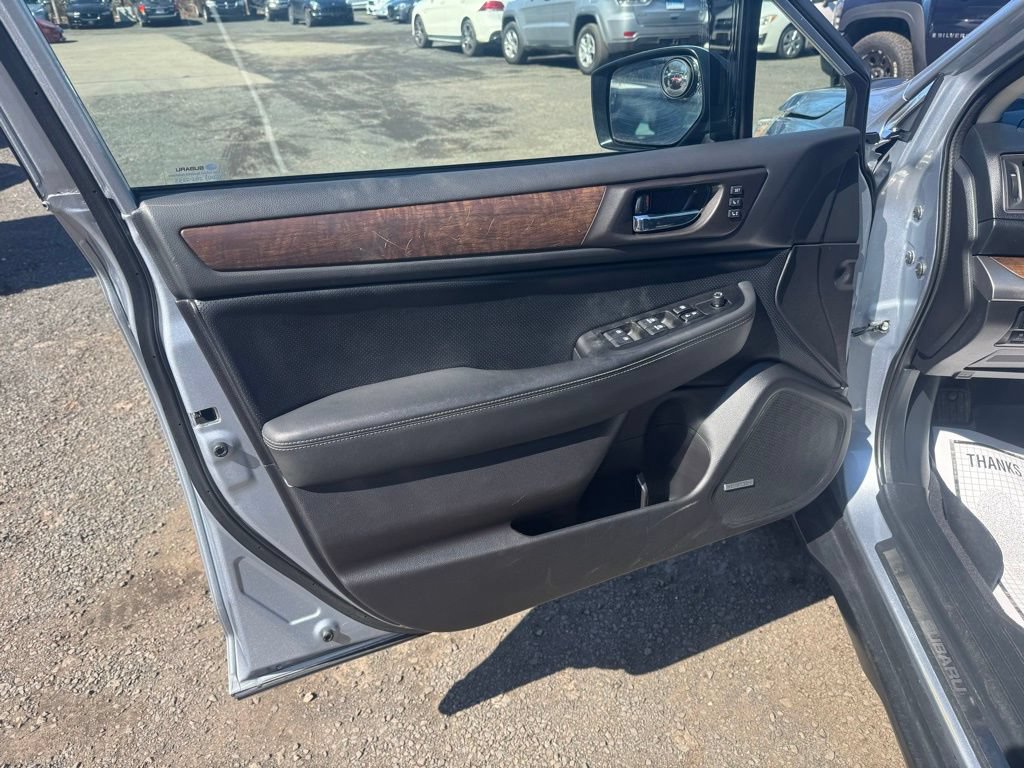 Used 2016 Subaru Outback 2.5i Limited AWD/4WD image 24