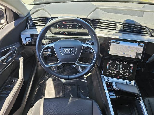 Used 2024 Audi Q8 e-tron Premium Plus w/ Premium Plus Package AWD/4WD image 5